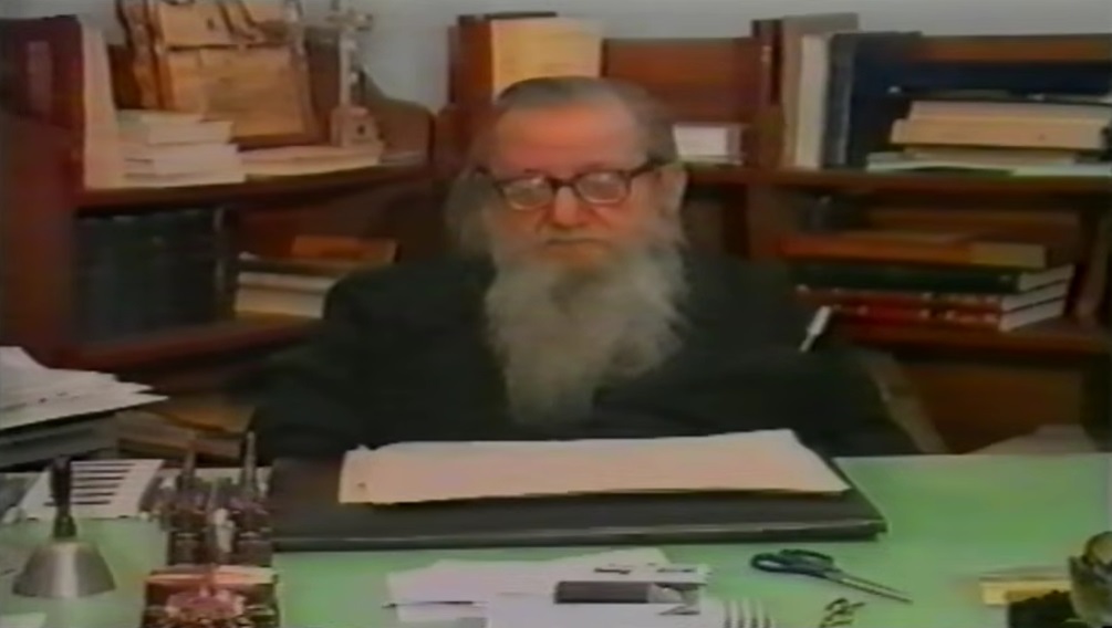 Επική συνέντευξη του αγωνιστή Μητροπολίτη Φλωρίνης Αυγουστίνο Ν. Καντιώτη το 1993, αξίζει να την παρακολουθήσετε.